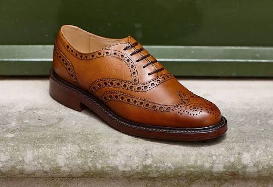 Classic Tan Leather Oxford Brogue Shoes for Men